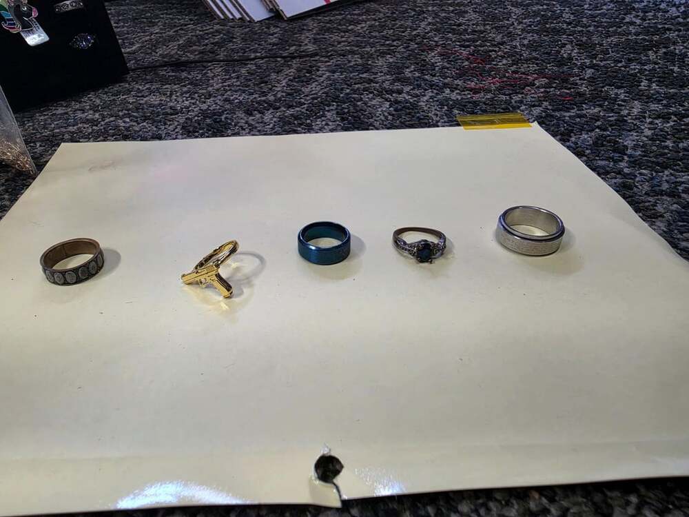 Lot of 5 Assorted Fashion Rings Jewelry